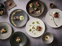 [Dinner guaranteed in the Minami 8-tatami room] 11-course meal featuring carefully selected Kyushu ingredients and Imari beef loin