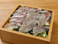 【日月限定】真鯛の蒸籠蒸し×おばんざい大皿7種盛合せ×旬菜堪能コース全12皿【3h飲み放題付】　5000円(税込)