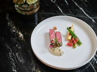 【Online Special 】Two-course lunch set with your choice of appetizer and main dish.