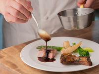 (3/3～)【Official WEB only Special Offer】＜Weekdays＞Lunch Buffet with a Choice of Main Dish