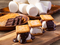 Jumbo marshmallow s'mores