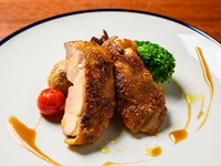 From April 1st [Weekday Rotisserie Chicken Course] Includes your choice of drink