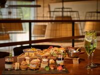 【肉×ナイトアフタヌーンティー】牛ヒレステーキ&リゾット＆セイボリー、デザート＋2h飲み放題
