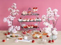 Quattro Strawberry Afternoon Tea Set　～春めくストロベリー～