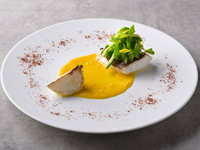 [Weekday Living Lunch] A luxurious prix fixe course with a choice of 5 dishes from appetizer to dessert