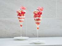 ストロベリーショートケーキパフェ+カフェ1杯