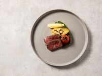 【土日祝：Special Lunch】肉と魚のWメインや旬の前菜など豪華フルコース全5品