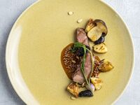 [Special Course] A luxurious full-course dinner of 8 dishes including abalone and domestic beef loin