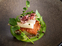 ≪Seasonal Dinner Set≫Pan-Seared Sea Bream with Sakura Shrimp Flavor, Brown Butter Sauce with Firefly Squid and White Asparagus