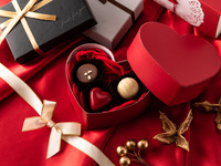 バレンタイン特別コース <<お店から女性へのプレゼント付き>>