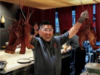 【7:45 pm】LOBSTER OMAKASE BY CHEF KAZU