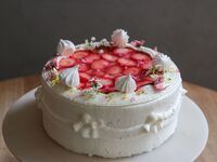 『(15cm)桜と苺のショートケーキ』