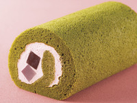 【3月】抹茶と桜のロールケーキ（15cm）