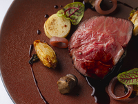 [Guaranteed Window] THE SEASONAL