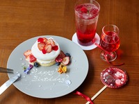 Fluffy Shortcake + choice of colorful drink (Sofa seat)