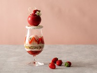 [Weekday reservation only] Strawberry Parfait & Coffee or Tea | 4,500 yen