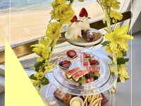 Until April 5th: [Includes a celebratory drink in your favorite color & 90 minutes of free-flowing drinks] Afternoon dessert for your favorite idol [Yellow]