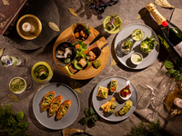 スカイラウンジ「ベイ・ビュー」イブニングハイティー～新緑の彩り～│シャンパンフリーフロー