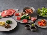 【ランチ】天守閣を望む七輪焼肉｜肉コース(平日限定)