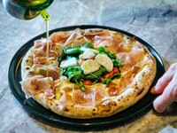 Takeout: Chef Riccardo Signature Ciambella Style Pizza 