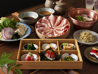 【山笑ふ 米澤豚しゃぶしゃぶコース】ビールや日本酒含む30種類以上の飲み放題付