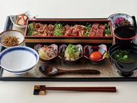 三種の和牛極み牛飯 朝御膳