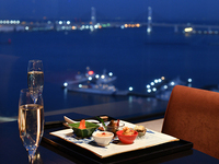 [6/2 Only - Port Opening Festival - Window Seat Guaranteed] Special Dinner Course & Champagne Toast | 24,000 yen