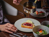 【週末数量限定】ビーフ・ウェリントン-2名様 ＆ ボトル  チェッキ キャンティ