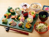 Kamakura Seasonal Taste ~ Irodori ~ 12 Obanzai Gozen