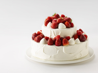 【一般】　デコレーションケーキ　「グランドストロベリー」（2段）　【当日代金引換用】