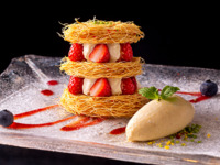 ＜平日予約＞【デザートセット】ジョエル・ロブションのミルフィーユ～天使の髪をつむいで～（カフェ付き）