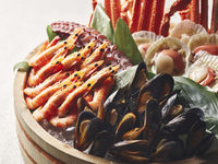 【Weekends & Holidays Only】AuBlanc Dinner Buffet -Seafood and Strawberry Selection-