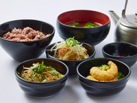 【休日のお得なプラン】選べるお食事とドリンク付き