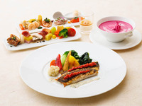 [weekday] Appetizer & Salad Buffet with Main Dish