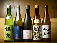 [Includes matcha tea in the tea room] Sushi OMAKASE + 5-course Japanese sake pairing with silverware