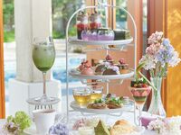 2時間カフェフリー【土日祝：濃厚宇治抹茶＆ほうじ茶のパフェ＜ミニサイズ＞付き】🍓いちごも楽しむ🍓抹茶と紫陽花のアフタヌーンティ with 祇園辻利