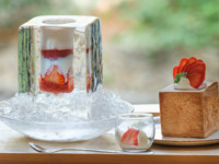 [Tea Time] "Ice Bowl" Iced Strawberry Latte + Strawberry Cube Croissant Set (Weekdays only / April 1st - May 15th)