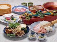 <Special Udon Noodle Hot Pot>