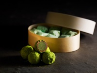 Matcha Bonbon Chocolates L