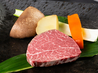 響コース　肉尽くしの全8品特選ステーキ100g