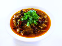 【アラカルト】93.牛肉の四川山椒辛子煮込み　中盆