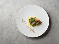 【平日：Signature Lunch】愛知牛ランプのメインなど春の贅沢ランチコース全6品＋乾杯酒＆ティーフリー(4/1～5/10)