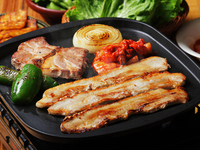  コリアンBBQ食べ放題【90分制】※飲み放題付　4,600円　サムギョプサルやタッカルビ、サイドメニューなど種類豊富な食べ飲み放題プラン！