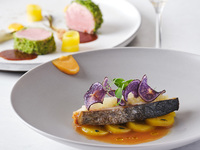 4月限定‼【ランチコースB】桜色のスパークリングワイン付き！