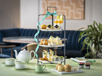 【5月限定】平日 / メロンカクテル付き・メロンアフタヌーンティ