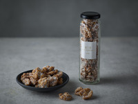 「龍天門」くるみの水飴炊き（ココナッツ風味）