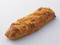 【テイクアウト】チーズと黒オリーブ