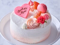 ＜母の日／土日祝＞『大聖堂側窓際席確約 乾杯ドリンク&母の日ケーキ付きストロベリーアフタヌーンティー』 マリアージュフレールもお替り自由（2名様限定）