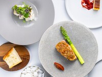 GW期間限定！【OPUSES LUNCH】ちょっと贅沢したい日の、ご褒美ランチ。魚介を中心に仕立てた全7品のフルコース＋ドリンク2杯付き！
