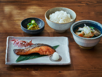 [Weekend and public holiday breakfast] Grilled fish set meal